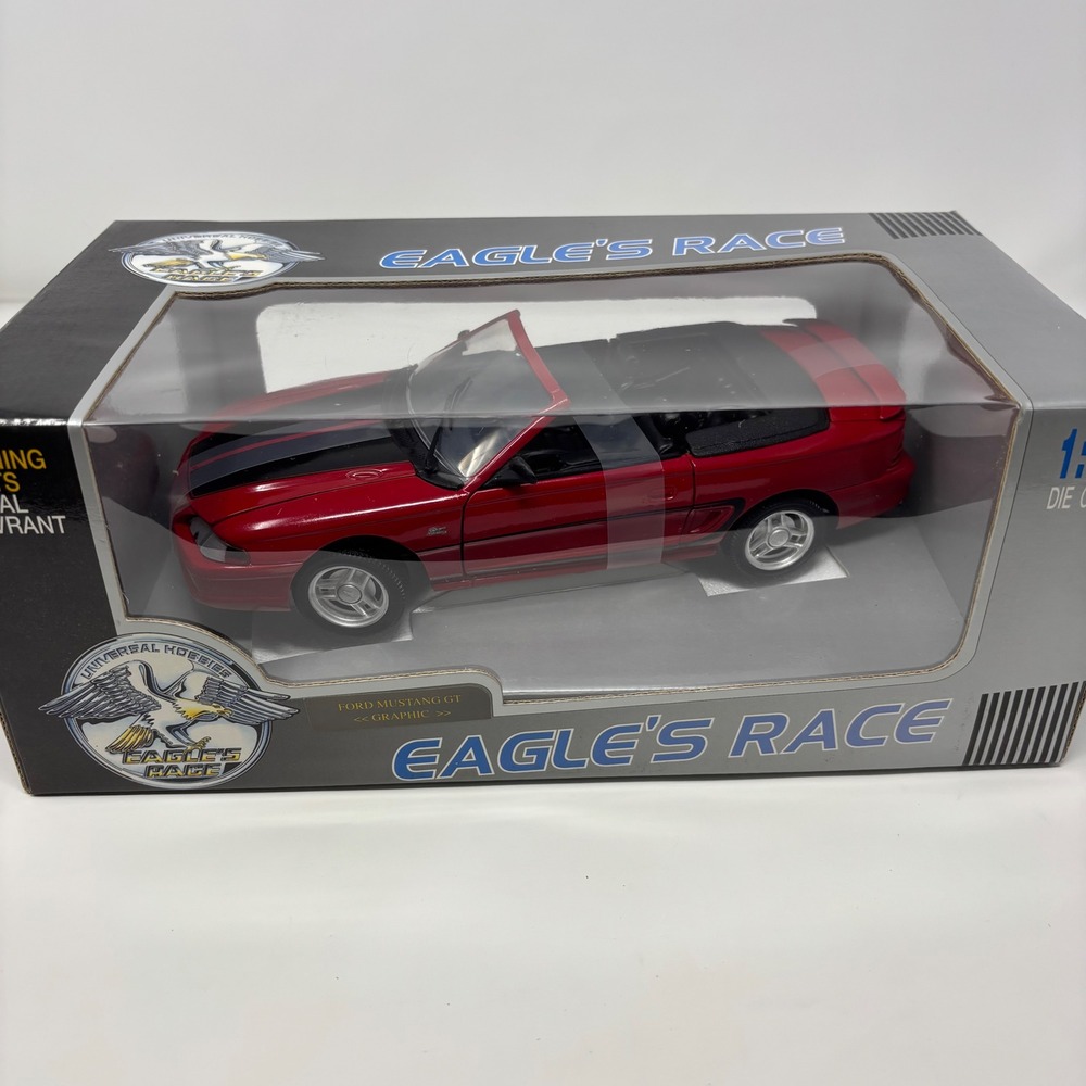 Ford Mustang GT Convertible Red 1:18 Eagle's Race Diecast Toys R Us NIB - Picture 3 of 10